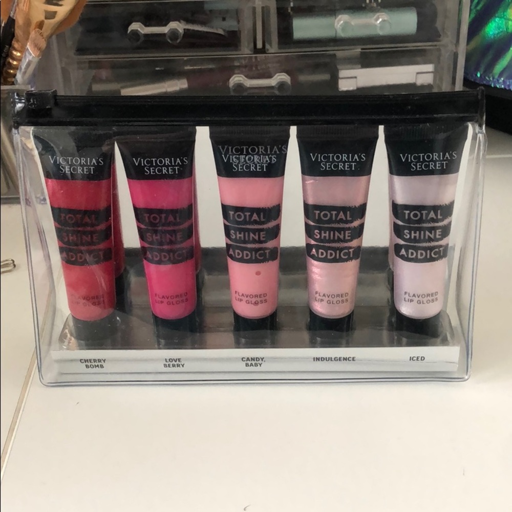 Victoria’s Secret lipgloss set